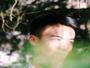 等你眉间布满风尘眼里