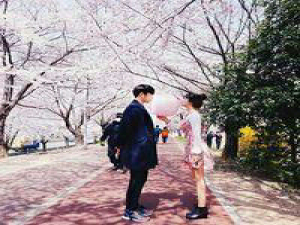 一生寥寥钟情几人. 一无所有 也没有太多