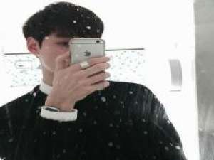 听海 看惯玫瑰的人又怎会喜