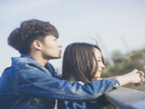 最心酸莫过于你感谢我