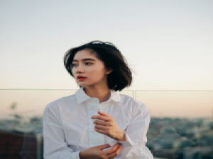 人生建议：和我在一起 有些人天生就犯贱，还