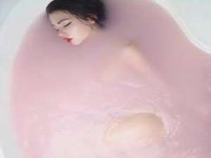 【女头】淹没水中 三十年河东三十年河西