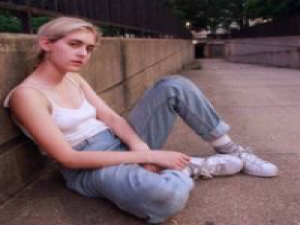 如果你也曾有过喜欢 往事不再提只想做王家