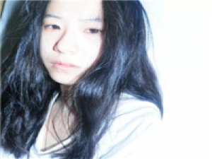 cute 她忧伤而美丽的面容，