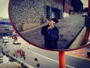 我就在前方等你赴约 脾气很犟，嘴巴很硬，