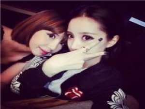 撕。女神在看^_^ 天上星星那么多，地上