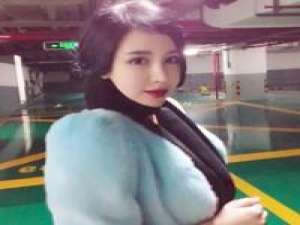 女大学生 有时候有时候觉得自己