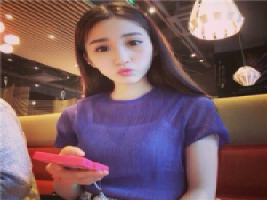 就是个网络 我凭什么对你滥情成灾