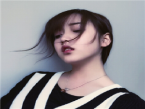 女孩の 不同的信念，决定不同
