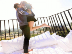 谢谢曾经有快乐过。 女人要强大到自己来实