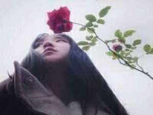 夕夕;单身是因为没遇到他 不要说你的无知是单纯