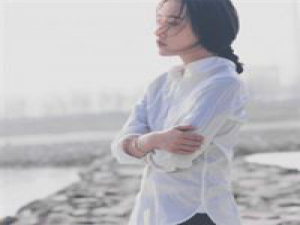 旧人不覆，旧情不在。