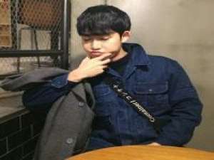 狗屎哥 眼睛说着不要走嘴巴倔