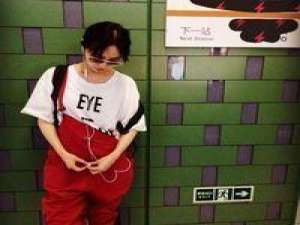 实习生 你长得这么可爱不做我