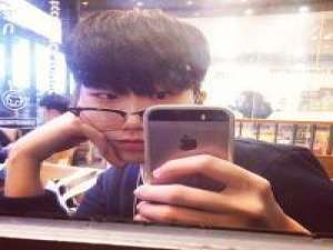 狗屎哥 不悔当初不怨未来。