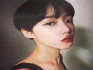 惗谂 阴天适合睡觉。醒来适