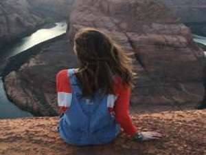 都是搜集来的希望你们喜欢 最难过的是遇见了，得