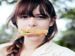 为了认识你 孤单就是生日一个人吃