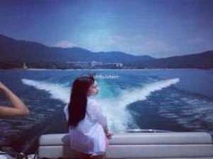 长情の诗人 情书也撕了，酒杯也碎