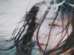 婪瘾。 世界上有两个我，一个