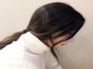 画旧模样。 两个人能否长久在一起