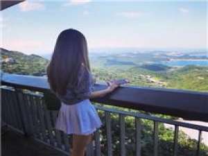 路有很多条，向左，向