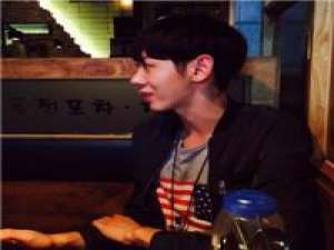 想喝烈酒就别怕伤喉 总是在我们最不懂的时