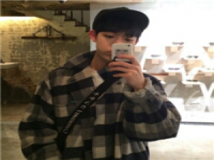 知道无人惜 贫在闹市无人问，富在