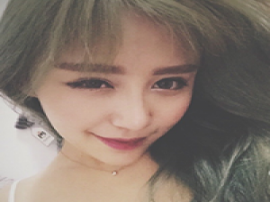 合眼 我虽相信人性本善，但