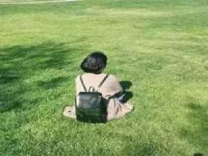 时间不仅让你看透别人，也让你看清自己 我笑点很低，低到看见