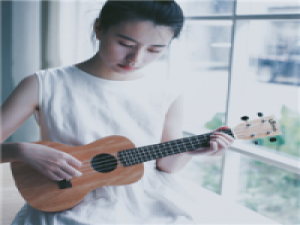 苏 谁，执我之手，敛我半