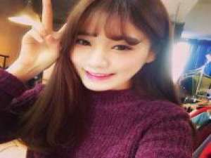 爱笑的女生最漂亮 说不定哪天死了，开心