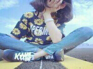 奧 特 曼，站住 .