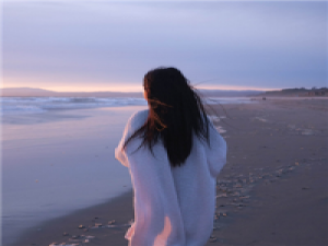 不用吵架，比她漂亮就