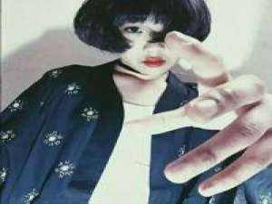 短发情-- 每个人出生的时候都是