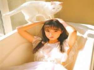 良人. 我怀念的只是一个简单