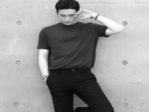 引燃 卸下伪装的盔甲，既然