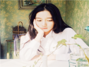 孤獨是路過我身邊的影