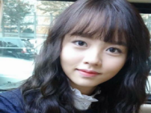 爱她就像中了毒一样 这个世界只有回不去的