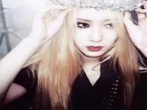 烈酒往事 其实我好想听你说实话