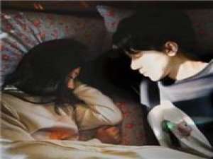 习惯渐行渐远 花颜雨凋零，尤似岁空