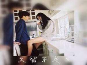 爱一朵花就陪它绽放，