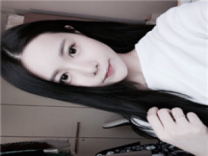 美女。 没个人能听我说心里话