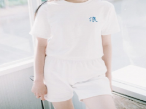 拥潮 离开便离开，何苦留下