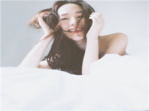 吻一下如何 我把青春耗在暗恋里