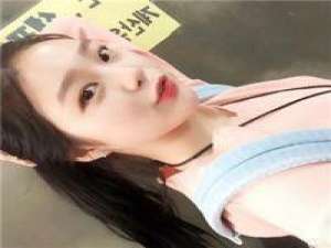 无人伴我无人搀扶我这样也心安向来不喜任何 抽点时间陪陪你的狗狗