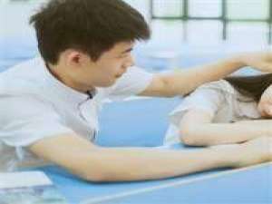 我曾寻遍校园只为看你一眼. 在我的感情世界里不需