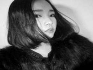 黑和白. 喜欢看形形色色的心情