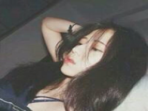 鄙视你说过永远爱我的曾经 有的人很相爱，但对方