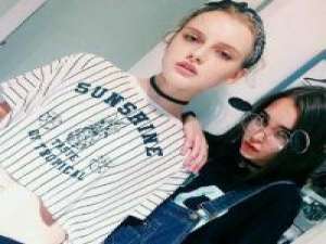 你随便地一说，我却认真地难过。 这 个 世 界 太